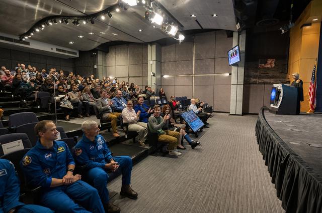 NASA image: NASA’s SpaceX Crew-3 Employee Engagement Event
