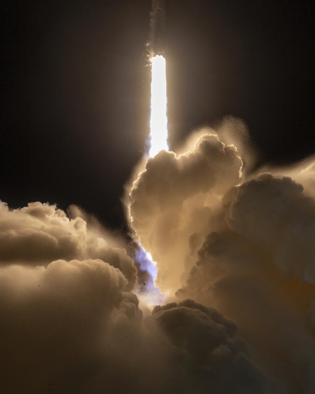 A SpaceX Falcon 9 rocket launches with the Surface Water and Ocean Topography (SWOT) spacecraft onboard, Friday, Dec. 16, 2022, from Space Launch Complex 4E at Vandenberg Space Force Base in California. Jointly developed by NASA and Centre National D'Etudes Spatiales (CNES), with contributions from the Canadian Space Agency (CSA) and United Kingdom Space Agency, SWOT is the first satellite mission that will observe nearly all water on Earth’s surface, measuring the height of water in the planet’s lakes, rivers, reservoirs, and the ocean. Photo Credit: (NASA/Keegan Barber)