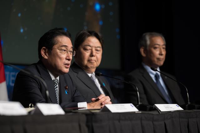 NASA image: U. S. and Japan Space Agreement Signing