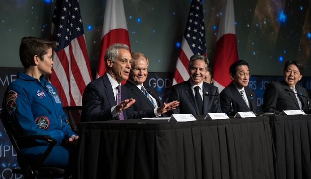 U. S. and Japan Space Agreement Signing