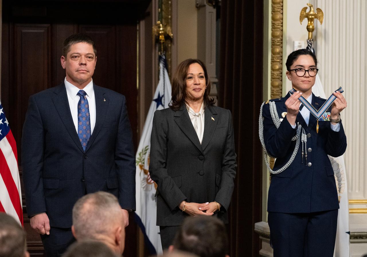 Former NASA astronaut Robert Behnken is awarded the Congressional Space Medal of Honor by Vice President Kamala Harris during a ceremony in the Indian Treaty Room of the Eisenhower Executive Office Building, Tuesday, Jan. 31, 2023, in Washington. Former astronauts Behnken and Douglas Hurley were awarded the Congressional Space Medal of Honor for their bravery in NASA’s SpaceX Demonstration Mission-2 to the International Space Station in 2020, the first crewed flight as part of the agency’s Commercial Crew Program. Photo Credit: (NASA/Joel Kowsky)