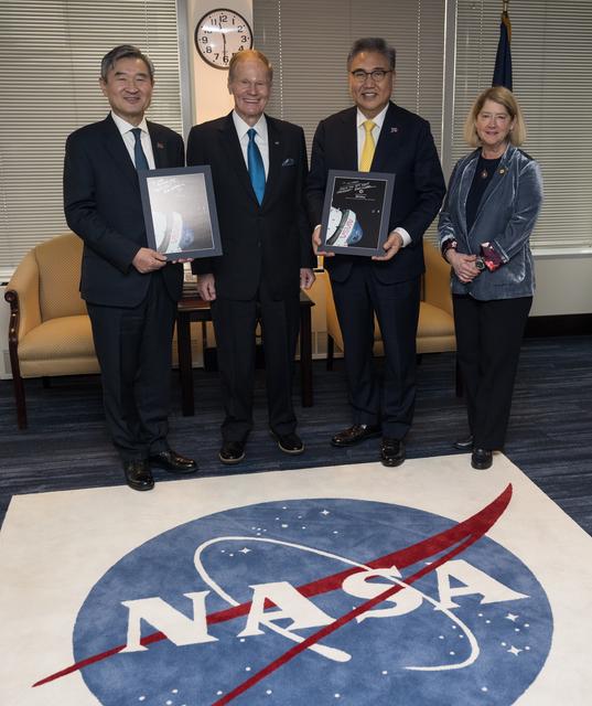 NASA image: NASA Leadership Meets with Republic of Korea’s Minister of For
