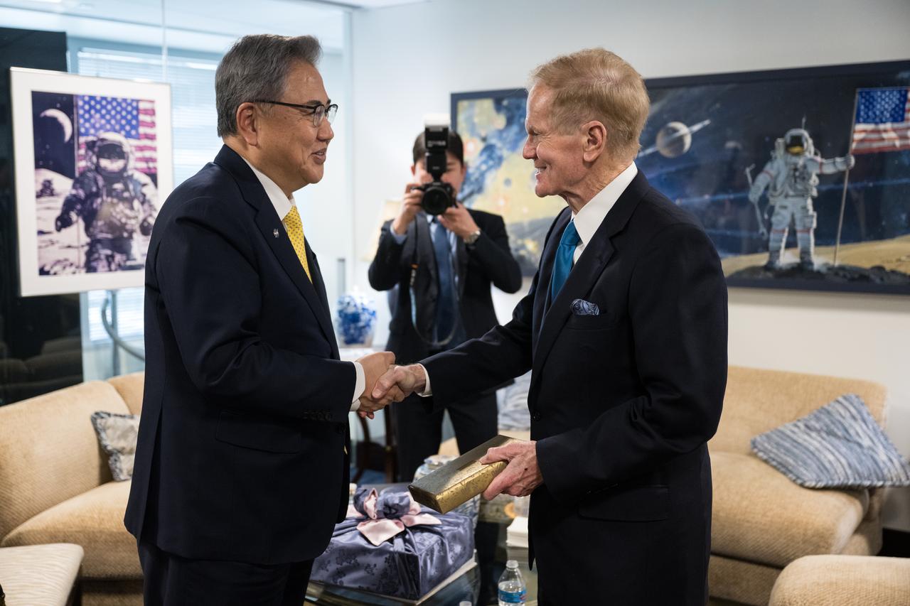 NASA Administrator Bill Nelson shakes hands with Republic of Korea Minister of Foreign Affairs, Jin Park, at the conclusion of a meeting, Thursday, Feb. 2, 2023 at the Mary W. Jackson NASA Headquarters building in Washington DC. Photo Credit: (NASA/Aubrey Gemignani)