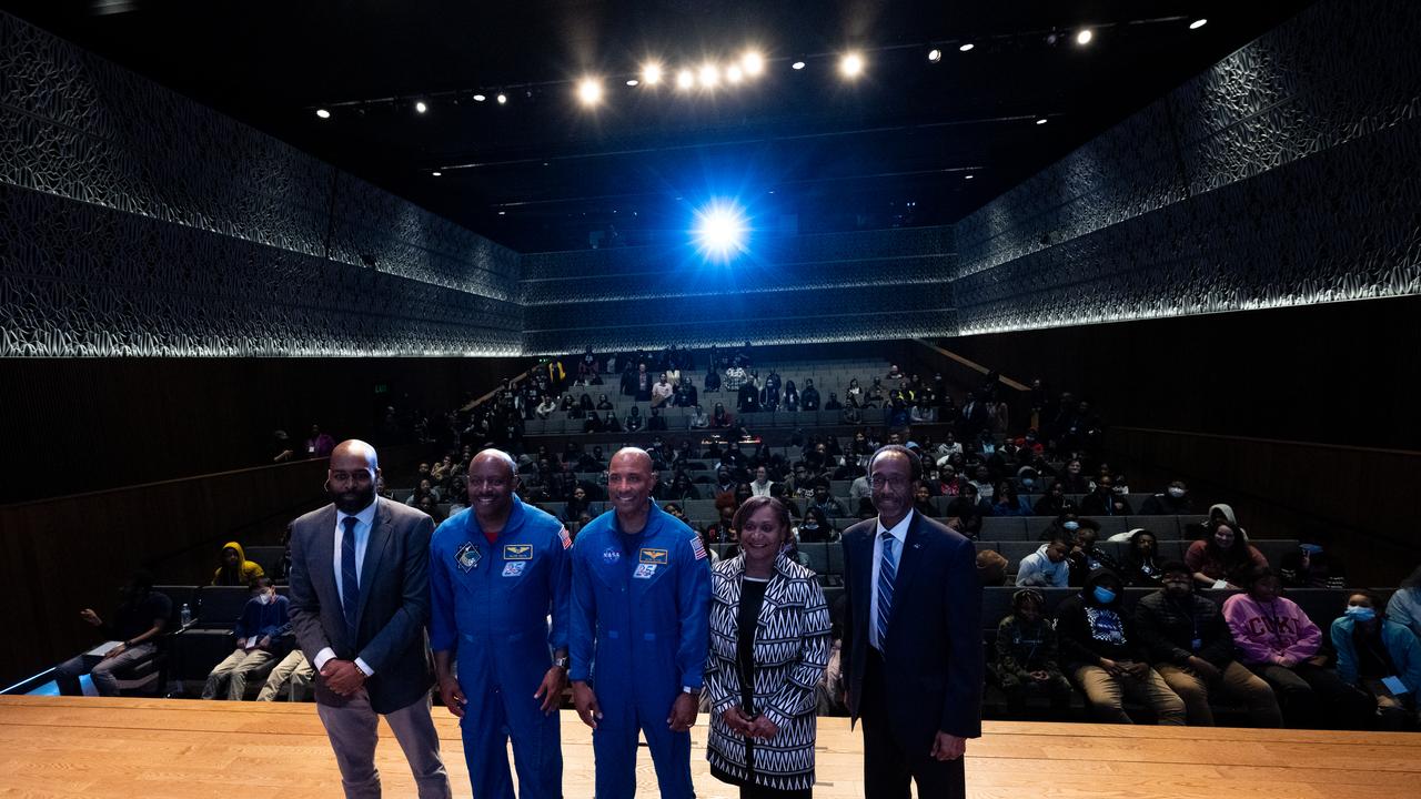 Christopher Williams, STEM Education Specialist at the Smithsonian National Museum of African American History and Culture, left, retired NASA astronaut Leland Melvin, second from left, NASA astronaut Victor Glover, center, Vanessa Wyche, director of NASA's Johnson Space Center, second from right, and Clayton Turner, director of NASA's Langley Research Center, right, pose for a picture following a panel discussion titled A Space for Us All at an event celebrating Black History Month at the Smithsonian National Museum of African American History and Culture, Friday, Feb. 10, 2023, in Washington. Photo Credit: (NASA/Joel Kowsky)