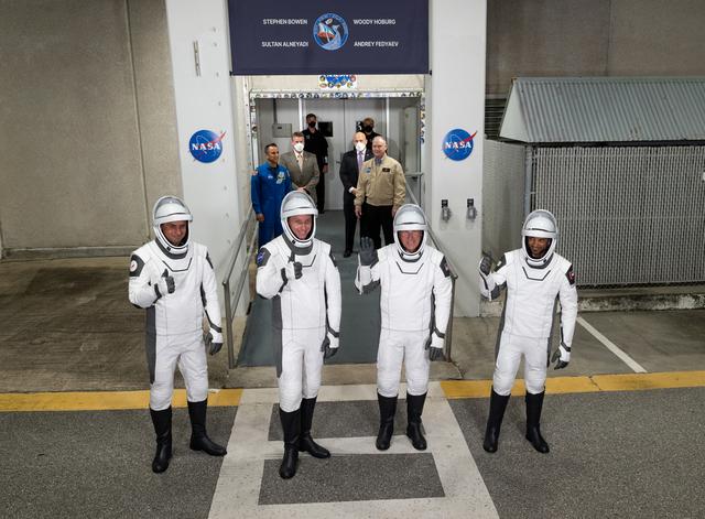 NASA image: NASA’s SpaceX Crew-6 Crew Walkout