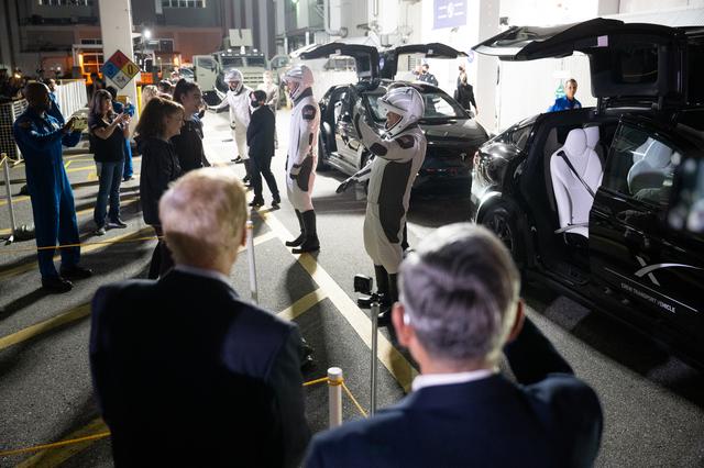 NASA’s SpaceX Crew-6 Crew Walkout