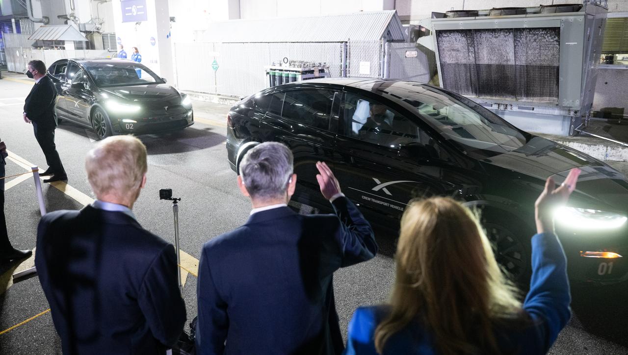 NASA Administrator Bill Nelson, left, Bob Cabana, NASA associate administrator, center, and Kennedy Space Center director Janet Petro, right, wave as the vehicles carrying Roscosmos cosmonaut Andrey Fedyaev, NASA astronaut Warren “Woody" Hoburg, NASA astronaut Stephen Bowen, and UAE (United Arab Emirates) astronaut Sultan Alneyadi, depart the Neil A. Armstrong Operations and Checkout Building for Launch Complex 39A to board the SpaceX Dragon spacecraft for the Crew-6 mission launch, Wednesday, March 1, 2023, at NASA’s Kennedy Space Center in Florida. NASA’s SpaceX Crew-6 mission is the sixth crew rotation mission of the SpaceX Crew Dragon spacecraft and Falcon 9 rocket to the International Space Station as part of the agency’s Commercial Crew Program. Bowen, Hoburg, Alneyadi, and Fedyaev are scheduled to launch at 12:34 a.m. EST on March 2, from Launch Complex 39A at the Kennedy Space Center. Photo Credit: (NASA/Joel Kowsky)