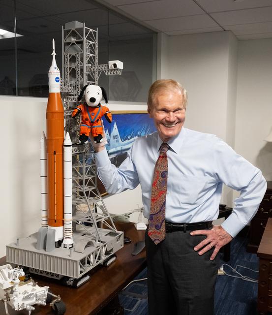 NASA Administrator Meets with Jeannie Schulz