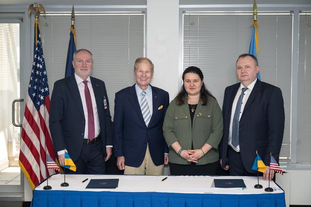 NASA image: NASA Admin Signs Joint Statement with Space Agency of Ukraine 