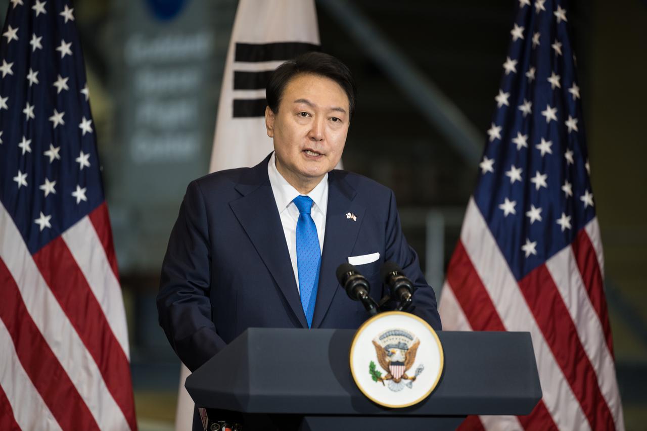 President Yoon Suk Yeol of the Republic of Korea delivers remarks during a tour of NASA’s Goddard Space Flight Center with Vice President Kamala Harris, Tuesday, April 25, 2023, in Greenbelt, Md.  Photo Credit: (NASA/Aubrey Gemignani)