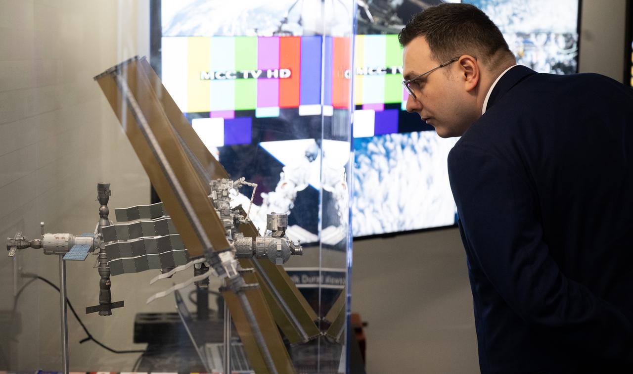 Foreign Affairs Minister for the Czech Republic Jan Lipavský, looks at a model of the International Space Station during a tour of the Space Operations Center following the signing of the Artemis Accords, Wednesday, May 3, 2023, at The Mary W. Jackson NASA Headquarters building in Washington DC. The Czech Republic is the twenty fourth country to sign the Artemis Accords, which establish a practical set of principles to guide space exploration cooperation among nations participating in NASA’s Artemis program. Photo Credit: (NASA/Joel Kowsky)