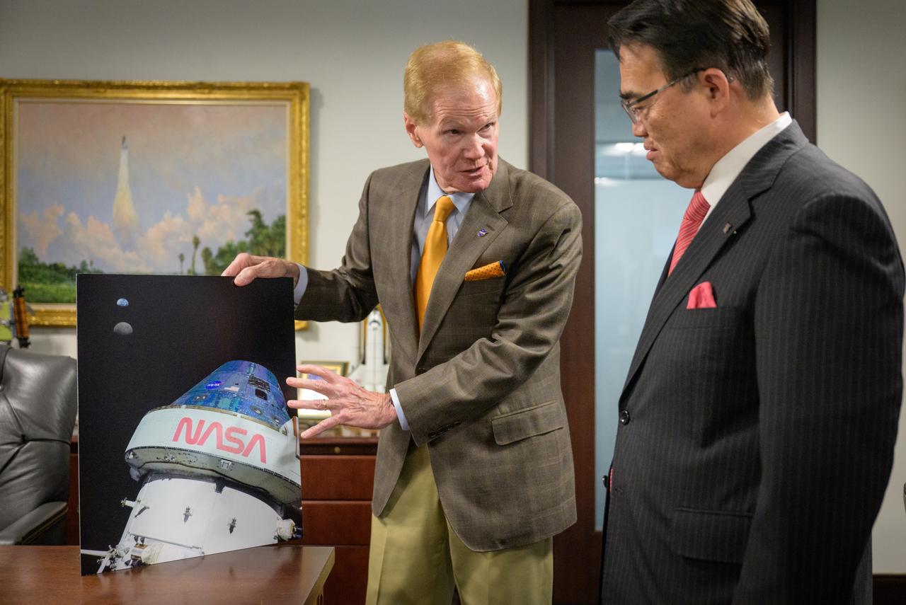 NASA Administrator Bill Nelson, left, talks about Artemis missions with Japanese Governor for Aichi Prefecture Mr. Hideaki Ohmura, visit, Monday, May 15, 2023, at the NASA Headquarters Mary W. Jackson Building in Washington. Photo Credit: (NASA/Bill Ingalls)