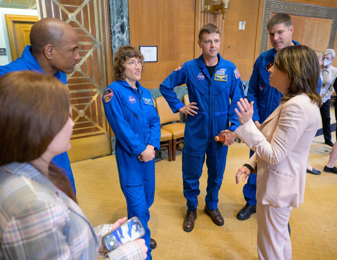 Senator Maria Cantwell, D-WA., meets with NASA astronauts Victor Glover, left, Christina Hammock Koch, Reid Wiseman, and CSA (Canadian Space Agency) astronaut Jeremy Hansen, right, during a meet and greet, Wednesday, May 17, 2023, at the Dirksen Senate Office Building in Washington. Wiseman, Glover, Hammock Koch, and Hansen, who will fly around the Moon on NASA’s Artemis II flight test, visited Washington to discuss their upcoming mission with members of Congress and others. Photo Credit: (NASA/Bill Ingalls)