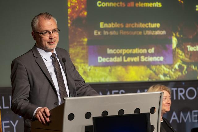 NASA image: Moon to Mars Townhall