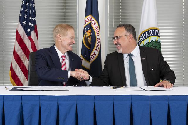 NASA image: Department of Education MOU Signing Ceremony