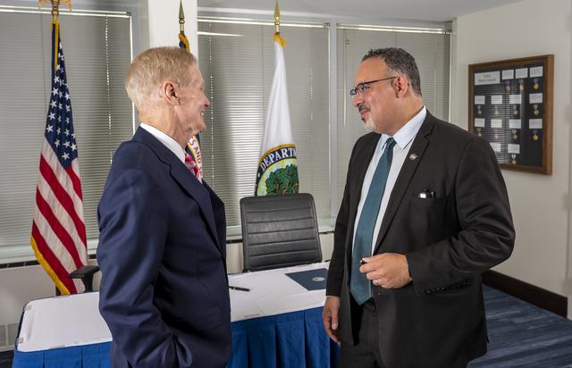NASA image: Department of Education MOU Signing Ceremony