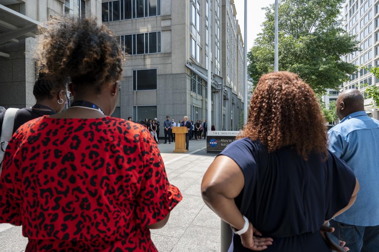 NASA Administrator Bill Nelson delivers remarks during a flag raising ceremony in recognition and celebration of Juneteenth, Thursday, June 15, 2023, at the Mary W. Jackson NASA Headquarters building in Washington. Photo Credit: (NASA/Keegan Barber)