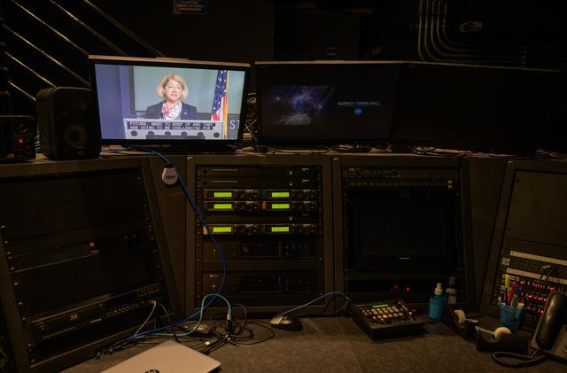 NASA image: NASA Town Hall