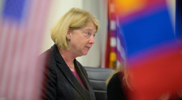 NASA image: Mongolian Prime Minister and NASA Deputy Administrator Meet