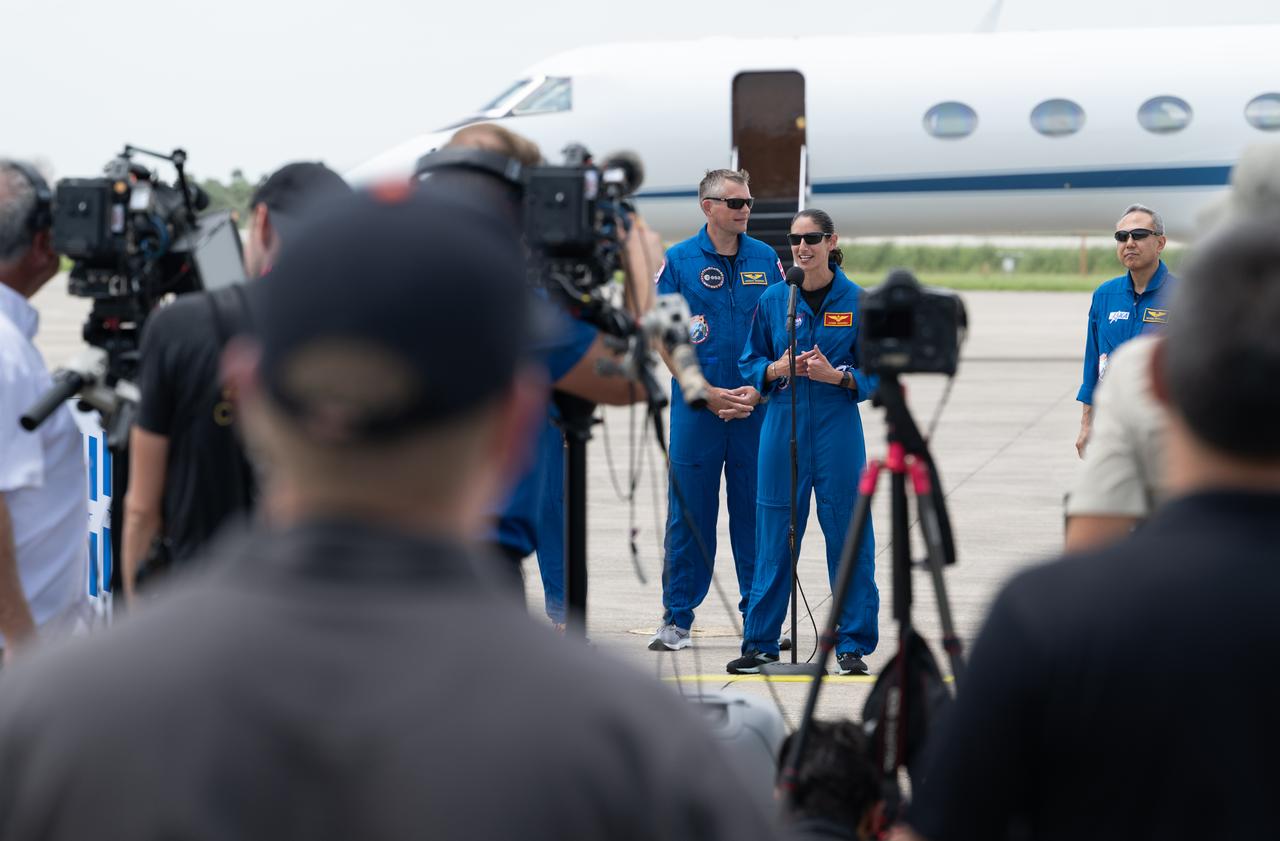 NASA astronaut Jasmin Moghbeli answers a question from a member of the media after she and fellow crewmates ESA (European Space Agency) astronaut Andreas Mogensen, Japan Aerospace Exploration Agency (JAXA) astronaut Satoshi Furukawa, and Roscosmos cosmonaut Konstantin Borisov arrived at the Launch and Landing Facility at NASA’s Kennedy Space Center in Florida ahead of the agency’s SpaceX Crew-7 mission, Sunday, Aug. 20, 2023. NASA’s SpaceX Crew-7 mission is the seventh crew rotation mission of the SpaceX Dragon spacecraft and Falcon 9 rocket to the International Space Station as part of the agency’s Commercial Crew Program. Moghbeli, Mogensen, Furukawa, and Borisov are scheduled to launch at 3:49 a.m. EDT on August 25, from Launch Complex 39A at the Kennedy Space Center. Photo Credit: (NASA/Joel Kowsky)