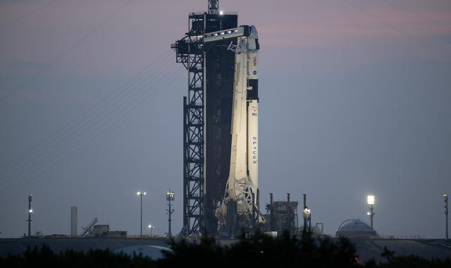 NASA image: NASA’s SpaceX Crew-7 Preflight