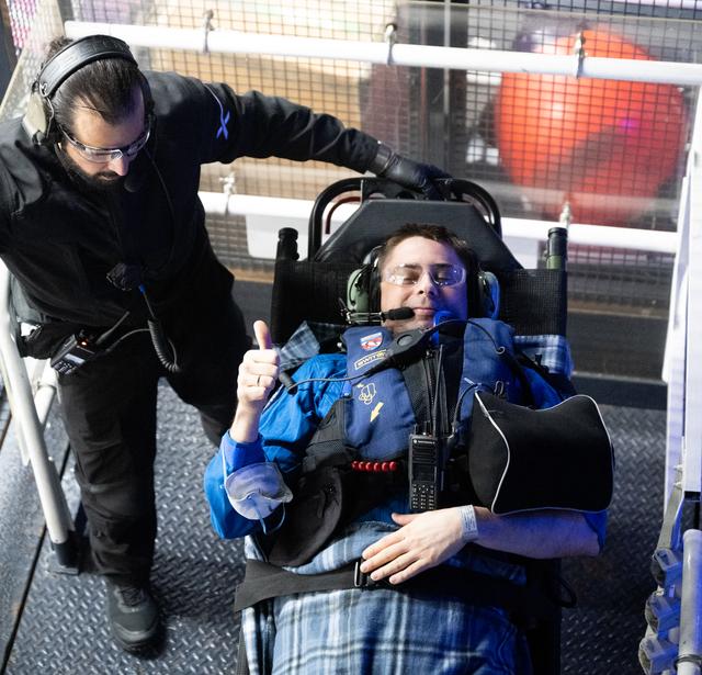 NASA image: NASA’s SpaceX Crew-6 Splashdown