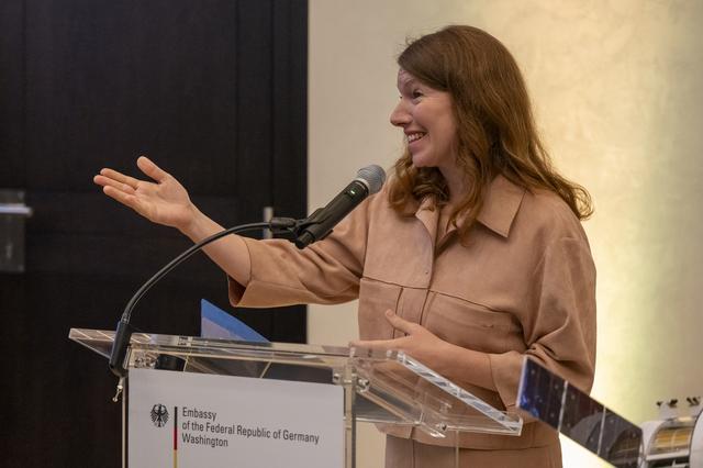 NASA image: Germany Artemis Accords Signing