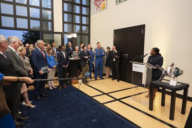 NASA image: Germany Artemis Accords Signing