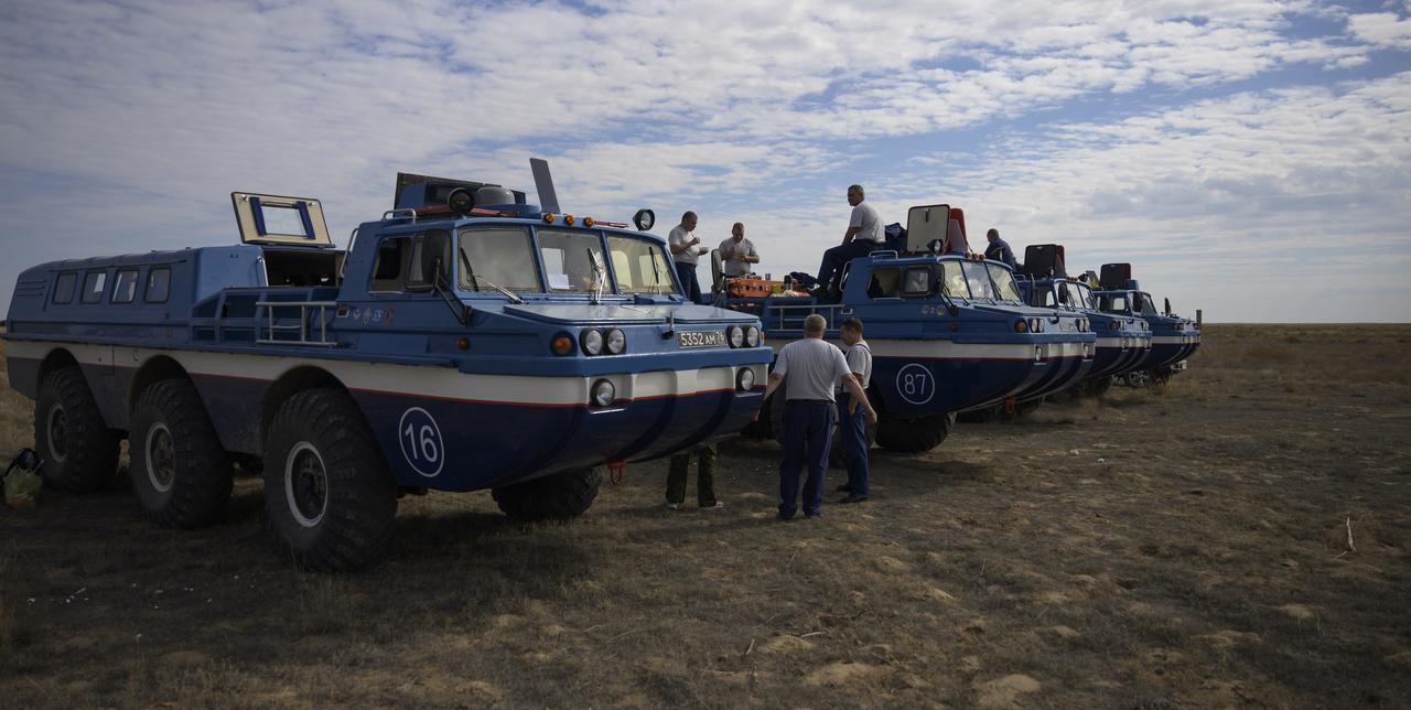 The Russian Search and Recovery Forces All Terrain Vehicle (ATV) team have lunch and prepare for the landing of Expedition 69 NASA astronaut Frank Rubio, Roscosmos cosmonauts Dmitri Petelin and Sergey Prokopyev, Wednesday, Sept. 27, 2023, outside of Zhezkazgan, Kazakhstan. The trio are returning to Earth after logging 371 days in space as members of Expeditions 68-69 aboard the International Space Station. For Rubio, his mission is the longest single spaceflight by a U.S. astronaut in history. Photo Credit: (NASA/Bill Ingalls)