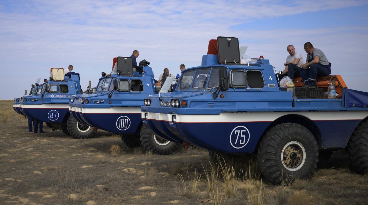 The Russian Search and Recovery Forces All Terrain Vehicle (ATV) team have lunch and prepare for the landing of Expedition 69 NASA astronaut Frank Rubio, Roscosmos cosmonauts Dmitri Petelin and Sergey Prokopyev, Wednesday, Sept. 27, 2023, outside of Zhezkazgan, Kazakhstan. The trio are returning to Earth after logging 371 days in space as members of Expeditions 68-69 aboard the International Space Station. For Rubio, his mission is the longest single spaceflight by a U.S. astronaut in history. Photo Credit: (NASA/Bill Ingalls)