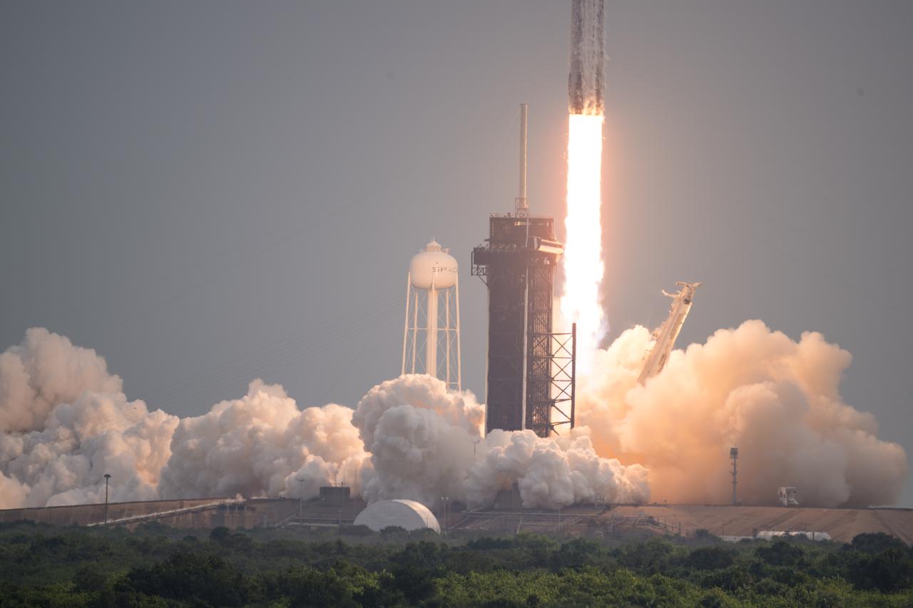 A SpaceX Falcon Heavy rocket with the Psyche spacecraft onboard is launched from Launch Complex 39A, Friday, Oct. 13, 2023, at NASA’s Kennedy Space Center in Florida. NASA’s Psyche spacecraft will travel to a metal-rich asteroid by the same name orbiting the Sun between Mars and Jupiter to study it’s composition. The spacecraft also carries the agency's Deep Space Optical Communications technology demonstration, which will test laser communications beyond the Moon. Photo Credit: (NASA/Aubrey Gemignani)