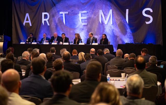 NASA image: NASA Leadership at 2024 Artemis Suppliers Conference