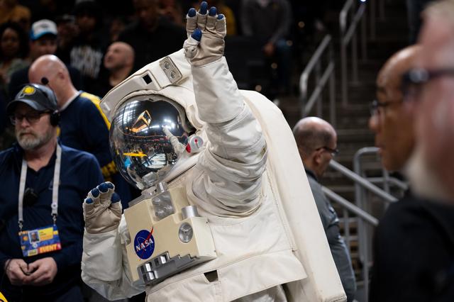 NASA image: NASA Deputy Administrator at Gainbridge Fieldhouse