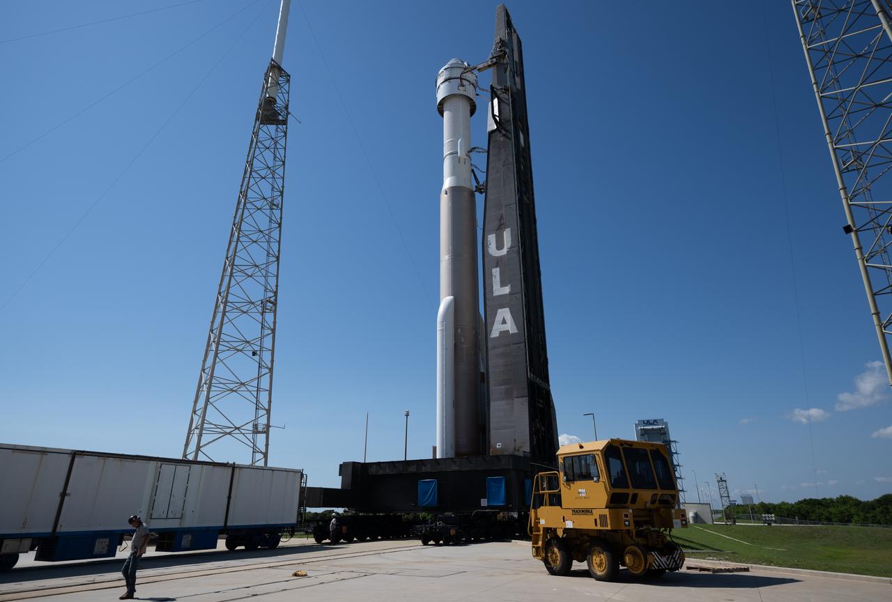 A United Launch Alliance Atlas V rocket with Boeing’s CST-100 Starliner spacecraft aboard is seen as it is rolled out of the Vertical Integration Facility to the launch pad at Space Launch Complex 41 ahead of the NASA’s Boeing Crew Flight Test, Thursday, May 30, 2024 at Cape Canaveral Space Force Station in Florida. NASA’s Boeing Crew Flight Test is the first launch with astronauts of the Boeing CFT-100 spacecraft and United Launch Alliance Atlas V rocket to the International Space Station as part of the agency’s Commercial Crew Program. The flight test, targeted for launch at 12:25 p.m. EDT on Saturday, June 1, serves as an end-to-end demonstration of Boeing’s crew transportation system and will carry NASA astronauts Butch Wilmore and Suni Williams to and from the orbiting laboratory. Photo Credit: (NASA/Joel Kowsky)