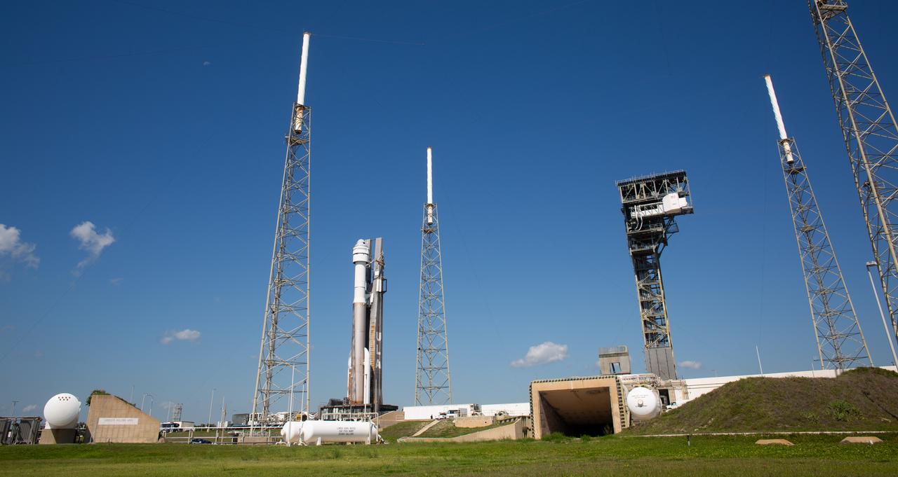 A United Launch Alliance Atlas V rocket with Boeing’s CST-100 Starliner spacecraft aboard is seen as it is rolled out of the Vertical Integration Facility to the launch pad at Space Launch Complex 41 ahead of the NASA’s Boeing Crew Flight Test, Thursday, May 30, 2024 at Cape Canaveral Space Force Station in Florida. NASA’s Boeing Crew Flight Test is the first launch with astronauts of the Boeing CFT-100 spacecraft and United Launch Alliance Atlas V rocket to the International Space Station as part of the agency’s Commercial Crew Program. The flight test, targeted for launch at 12:25 p.m. EDT on Saturday, June 1, serves as an end-to-end demonstration of Boeing’s crew transportation system and will carry NASA astronauts Butch Wilmore and Suni Williams to and from the orbiting laboratory. Photo Credit: (NASA/Joel Kowsky)