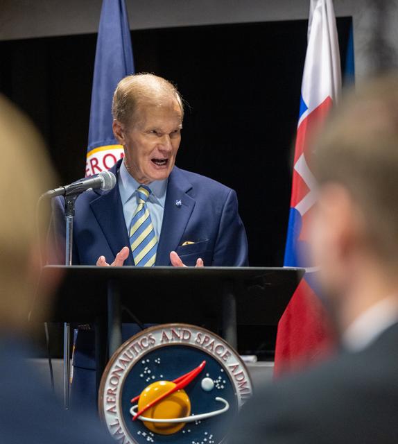 NASA image: Slovakia Artemis Accords Signing