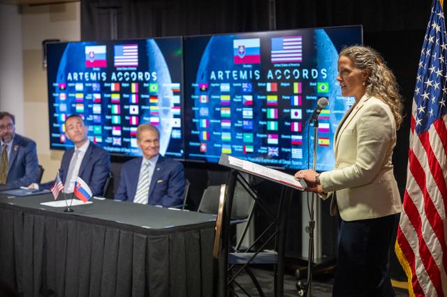 NASA image: Slovakia Artemis Accords Signing