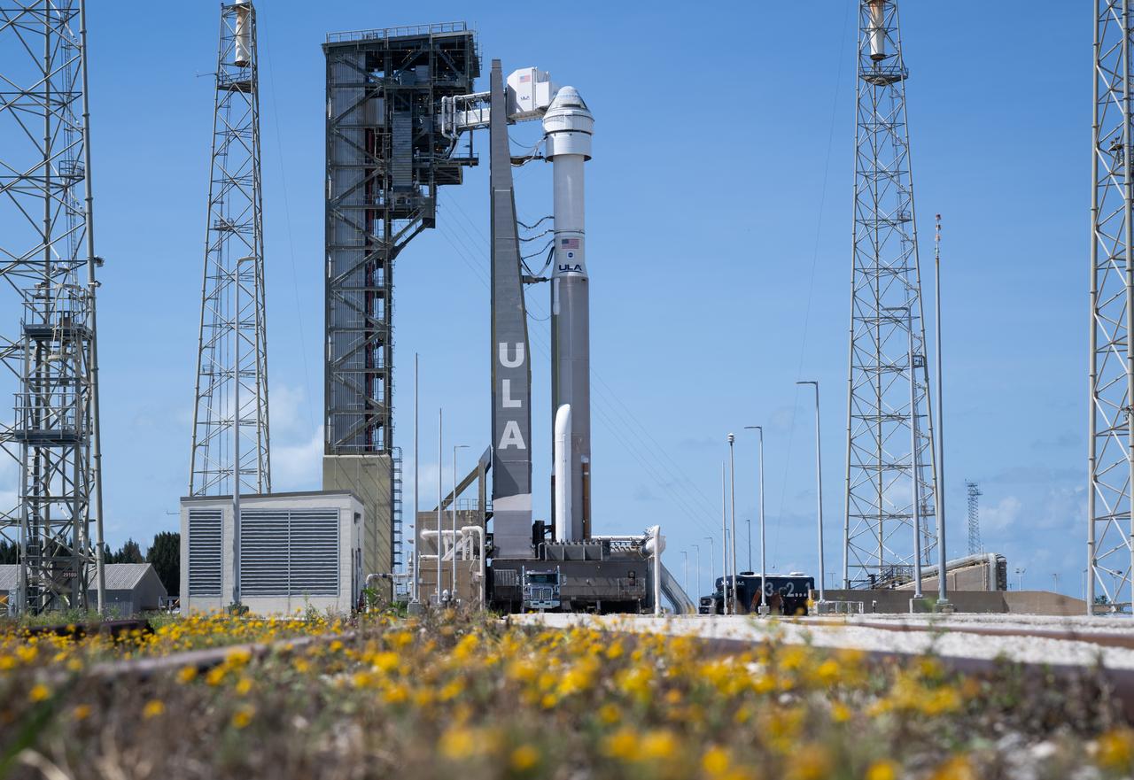 A United Launch Alliance Atlas V rocket with Boeing’s CST-100 Starliner spacecraft aboard is seen on the launch pad at Space Launch Complex 41 ahead of the NASA’s Boeing Crew Flight Test, Monday, June 3, 2024 at Cape Canaveral Space Force Station in Florida. NASA’s Boeing Crew Flight Test is the first launch with astronauts of the Boeing CFT-100 spacecraft and United Launch Alliance Atlas V rocket to the International Space Station as part of the agency’s Commercial Crew Program. The flight test, targeted for launch at 10:52 a.m. EDT on Wednesday, June 5, serves as an end-to-end demonstration of Boeing’s crew transportation system and will carry NASA astronauts Butch Wilmore and Suni Williams to and from the orbiting laboratory. Photo Credit: (NASA/Joel Kowsky)