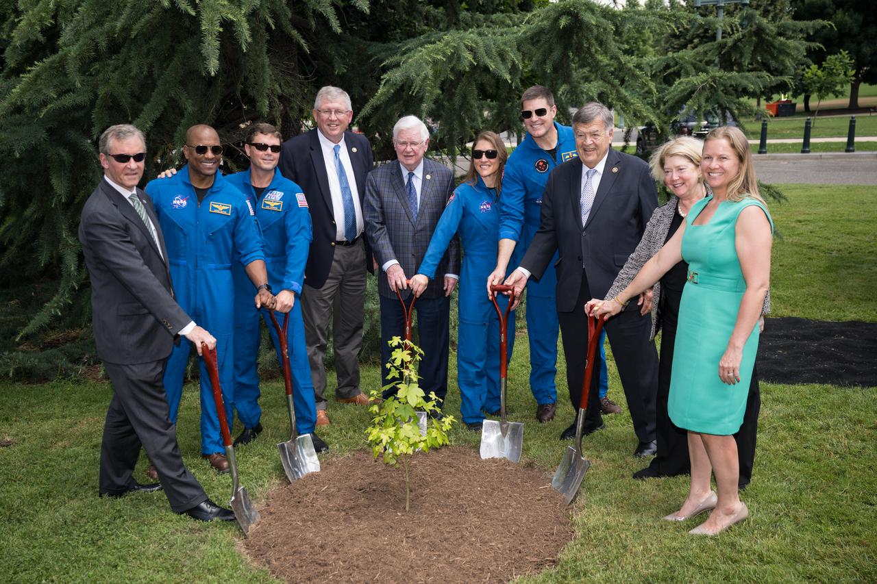 From left to right, U.S. Rep. Matt Cartwright (D-PA), Artemis II crew members, NASA astronauts Victor Glover and Reid Wiseman, U.S. Rep. Frank Lucas (R-OK), U.S. Rep. Harold “Hal” Rogers (R-KY), Artemis II crew members NASA astronaut Christina Koch and Canadian Space Agency (CSA) astronaut Jeremy Hansen, U.S. Rep. Charles Albert "Dutch" Ruppersberger III (D-MD), NASA Deputy Administrator Pam Melroy, and Minister, Congressional, Public, and Intergovernmental Affairs, Embassy of Canada, Carrie Goodge O'Brien, pose for a photo after a Moon tree dedication ceremony, Tuesday, June 4, 2024 at the United States Capitol in Washington. The American Sweetgum tree planted on the southwestern side of the Capitol, was grown from a seed that was flown around the Moon during the Artemis I mission. Photo Credit: (NASA/Aubrey Gemignani)