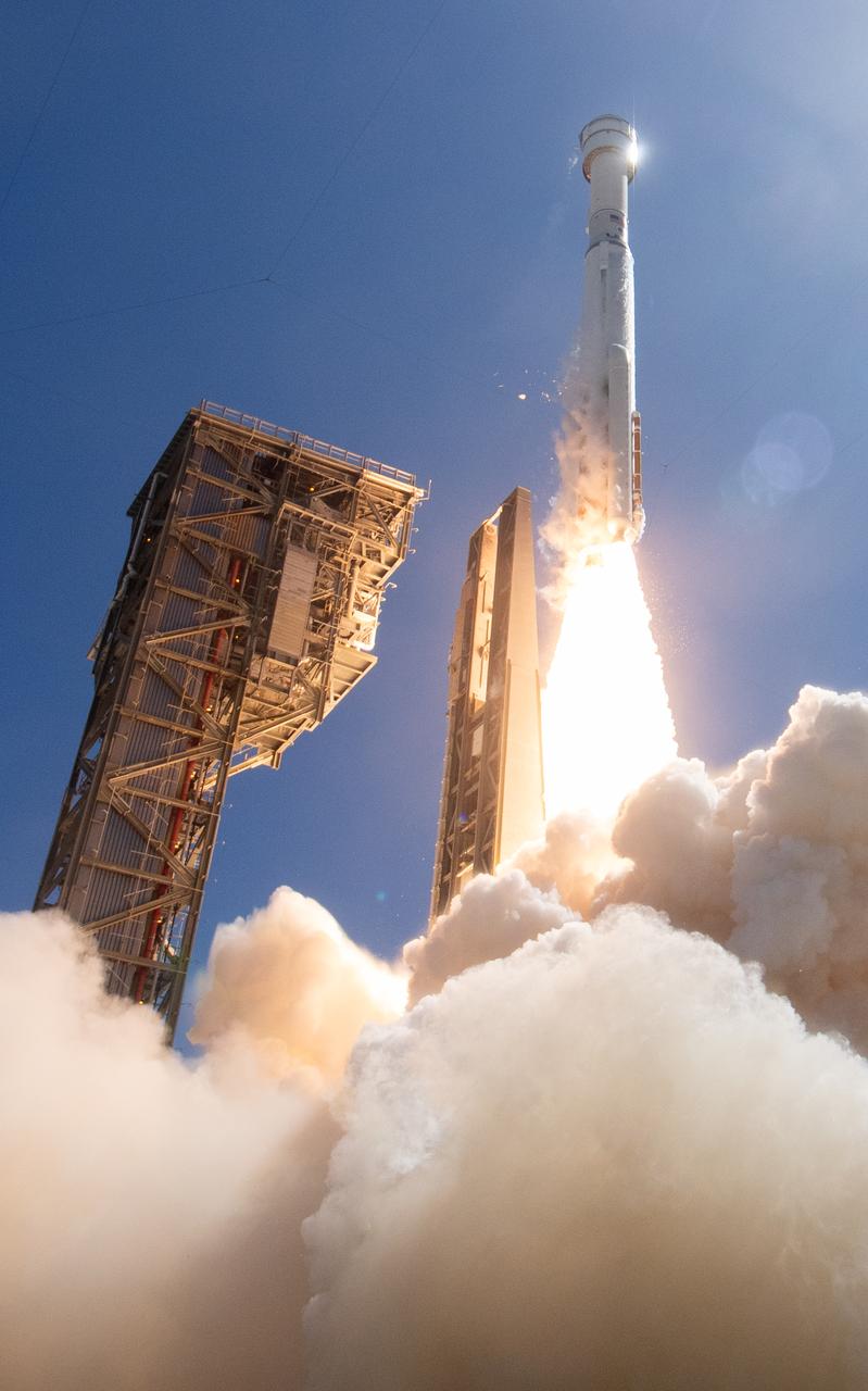 A United Launch Alliance Atlas V rocket with Boeing’s CST-100 Starliner spacecraft aboard launches from Space Launch Complex 41 at Cape Canaveral Space Force Station, Wednesday, June 5, 2024, in Florida. NASA’s Boeing Crew Flight Test is the first launch with astronauts of the Boeing CFT-100 spacecraft and United Launch Alliance Atlas V rocket to the International Space Station as part of the agency’s Commercial Crew Program. The flight test, which launched at 10:52 a.m. EDT, serves as an end-to-end demonstration of Boeing’s crew transportation system and will carry NASA astronauts Butch Wilmore and Suni Williams to and from the orbiting laboratory. Photo Credit: (NASA/Joel Kowsky)