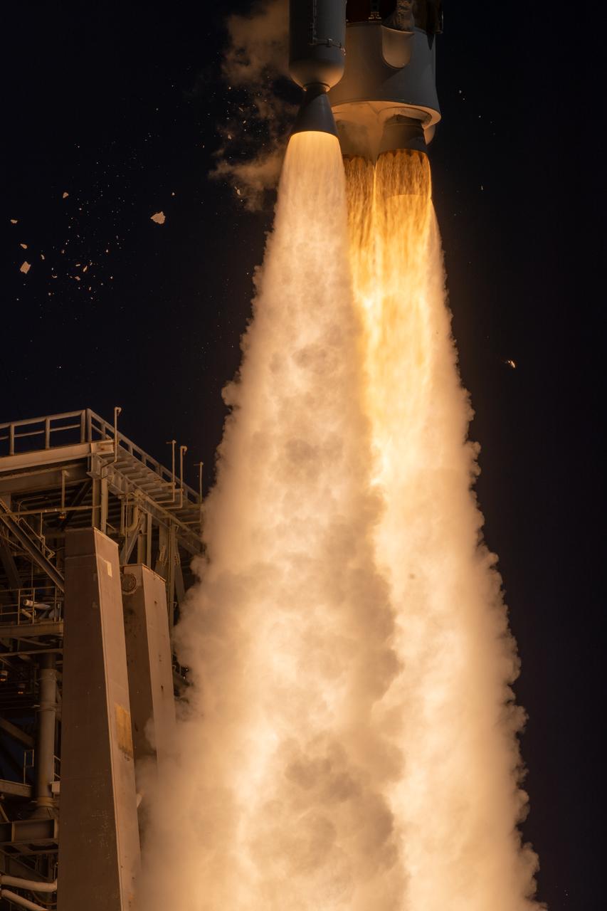A United Launch Alliance Atlas V rocket with Boeing’s CST-100 Starliner spacecraft aboard launches from Space Launch Complex 41 at Cape Canaveral Space Force Station, Wednesday, June 5, 2024, in Florida. NASA’s Boeing Crew Flight Test is the first launch with astronauts of the Boeing CFT-100 spacecraft and United Launch Alliance Atlas V rocket to the International Space Station as part of the agency’s Commercial Crew Program. The flight test, which launched at 10:52 a.m. EDT, serves as an end-to-end demonstration of Boeing’s crew transportation system and will carry NASA astronauts Butch Wilmore and Suni Williams to and from the orbiting laboratory. Photo Credit: (NASA/Joel Kowsky)