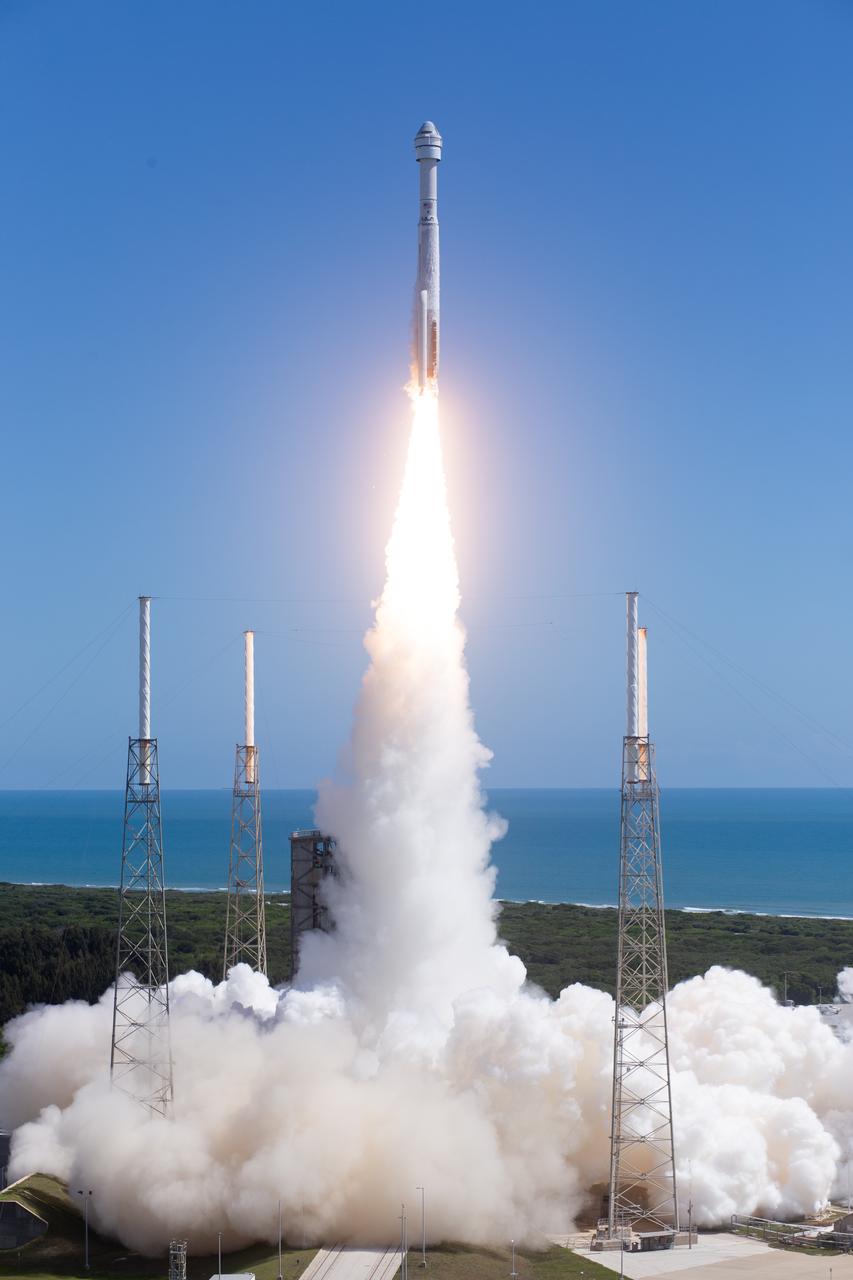 A United Launch Alliance Atlas V rocket with Boeing’s CST-100 Starliner spacecraft aboard launches from Space Launch Complex 41 at Cape Canaveral Space Force Station, Wednesday, June 5, 2024, in Florida. NASA’s Boeing Crew Flight Test is the first launch with astronauts of the Boeing CFT-100 spacecraft and United Launch Alliance Atlas V rocket to the International Space Station as part of the agency’s Commercial Crew Program. The flight test, which launched at 10:52 a.m. EDT, serves as an end-to-end demonstration of Boeing’s crew transportation system and will carry NASA astronauts Butch Wilmore and Suni Williams to and from the orbiting laboratory. Photo Credit: (NASA/Joel Kowsky)