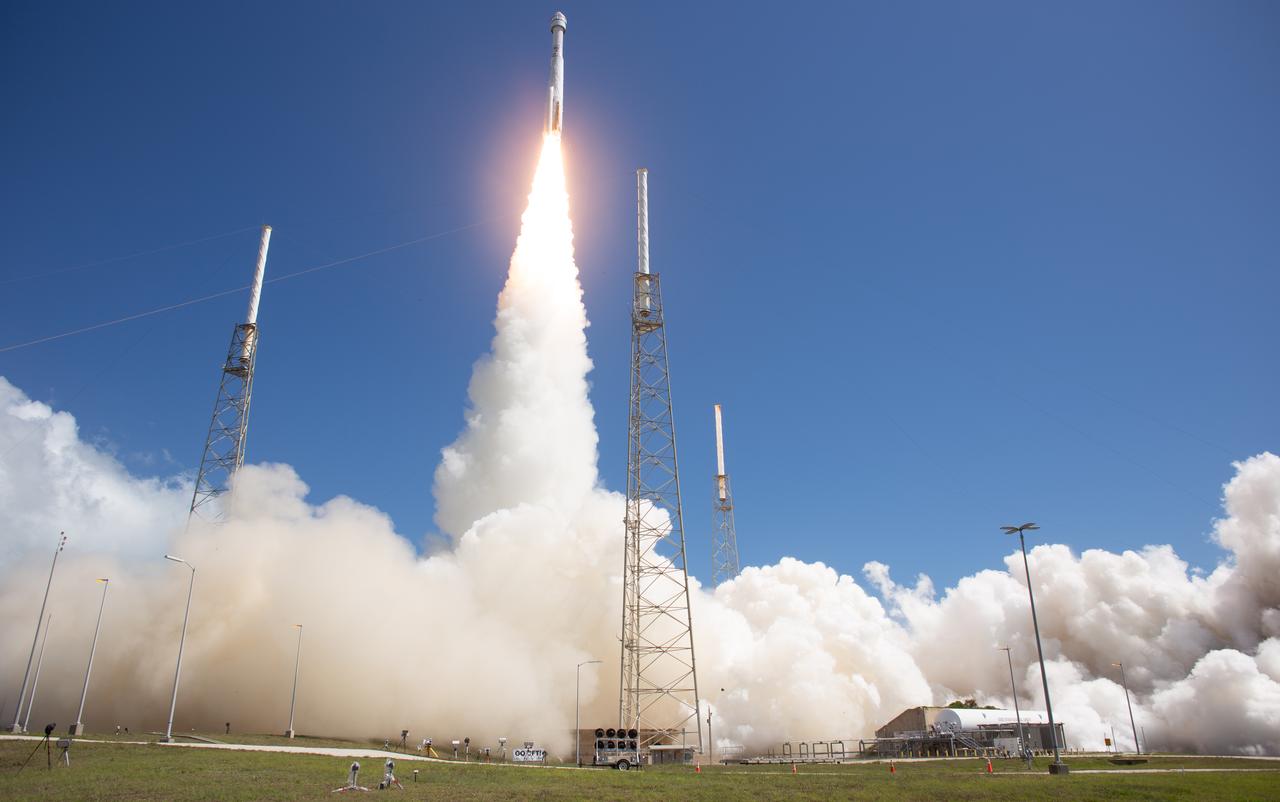 A United Launch Alliance Atlas V rocket with Boeing’s CST-100 Starliner spacecraft aboard launches from Space Launch Complex 41 at Cape Canaveral Space Force Station, Wednesday, June 5, 2024, in Florida. NASA’s Boeing Crew Flight Test is the first launch with astronauts of the Boeing CFT-100 spacecraft and United Launch Alliance Atlas V rocket to the International Space Station as part of the agency’s Commercial Crew Program. The flight test, which launched at 10:52 a.m. EDT, serves as an end-to-end demonstration of Boeing’s crew transportation system and will carry NASA astronauts Butch Wilmore and Suni Williams to and from the orbiting laboratory. Photo Credit: (NASA/Joel Kowsky)
