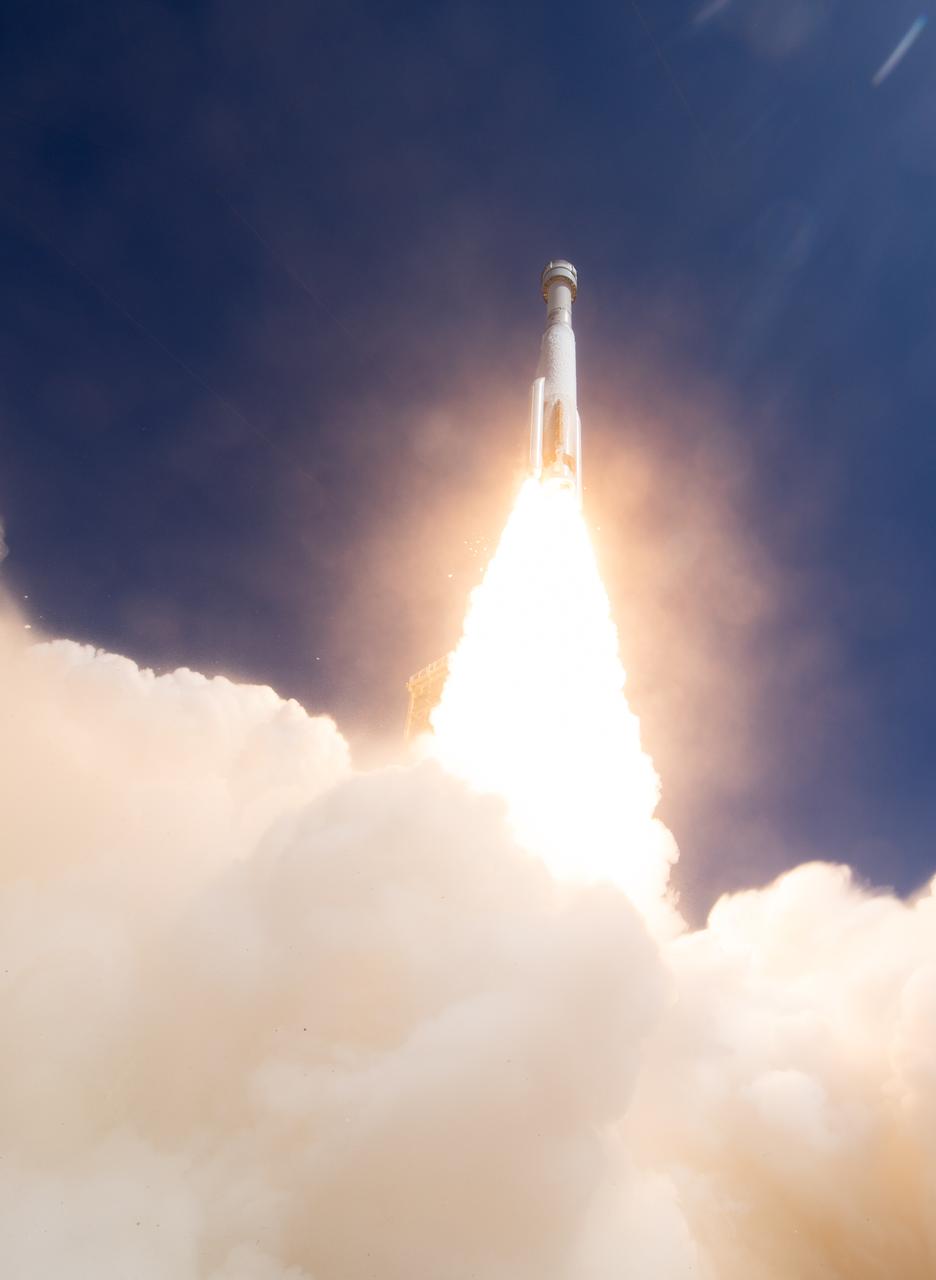A United Launch Alliance Atlas V rocket with Boeing’s CST-100 Starliner spacecraft aboard launches from Space Launch Complex 41 at Cape Canaveral Space Force Station, Wednesday, June 5, 2024, in Florida. NASA’s Boeing Crew Flight Test is the first launch with astronauts of the Boeing CFT-100 spacecraft and United Launch Alliance Atlas V rocket to the International Space Station as part of the agency’s Commercial Crew Program. The flight test, which launched at 10:52 a.m. EDT, serves as an end-to-end demonstration of Boeing’s crew transportation system and will carry NASA astronauts Butch Wilmore and Suni Williams to and from the orbiting laboratory. Photo Credit: (NASA/Joel Kowsky)