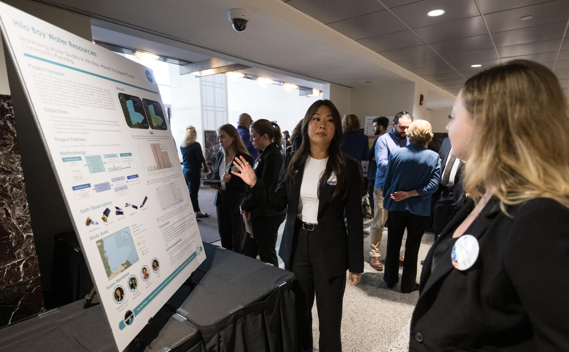Fotomural Develop Program Event and Poster Session