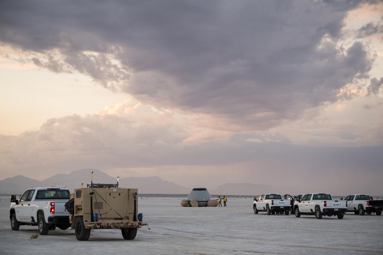 Boeing and NASA teams participate in a mission dress rehearsal to prepare for the landing of NASA’s Boeing Crew Flight Test Starliner spacecraft, Thursday, Sept. 5, 2024, at White Sands, New Mexico. The uncrewed spacecraft is scheduled to land at White Sands Missile Range’s Space Harbor, Friday, Sept. 6, 2024 Mountain Time. This approach allows NASA and Boeing to continue gathering testing data. Photo Credit: (NASA/Aubrey Gemignani)