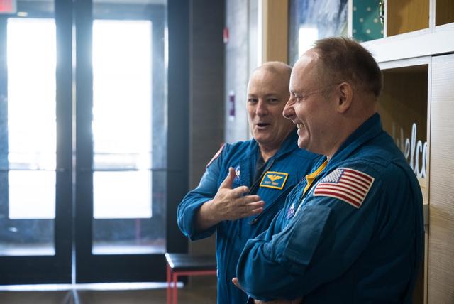 NASA image: NASA Astronauts Meet with NASA’s Boeing CFT Landing Team