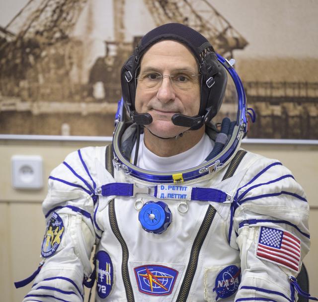 NASA image: Expedition 72 Preflight