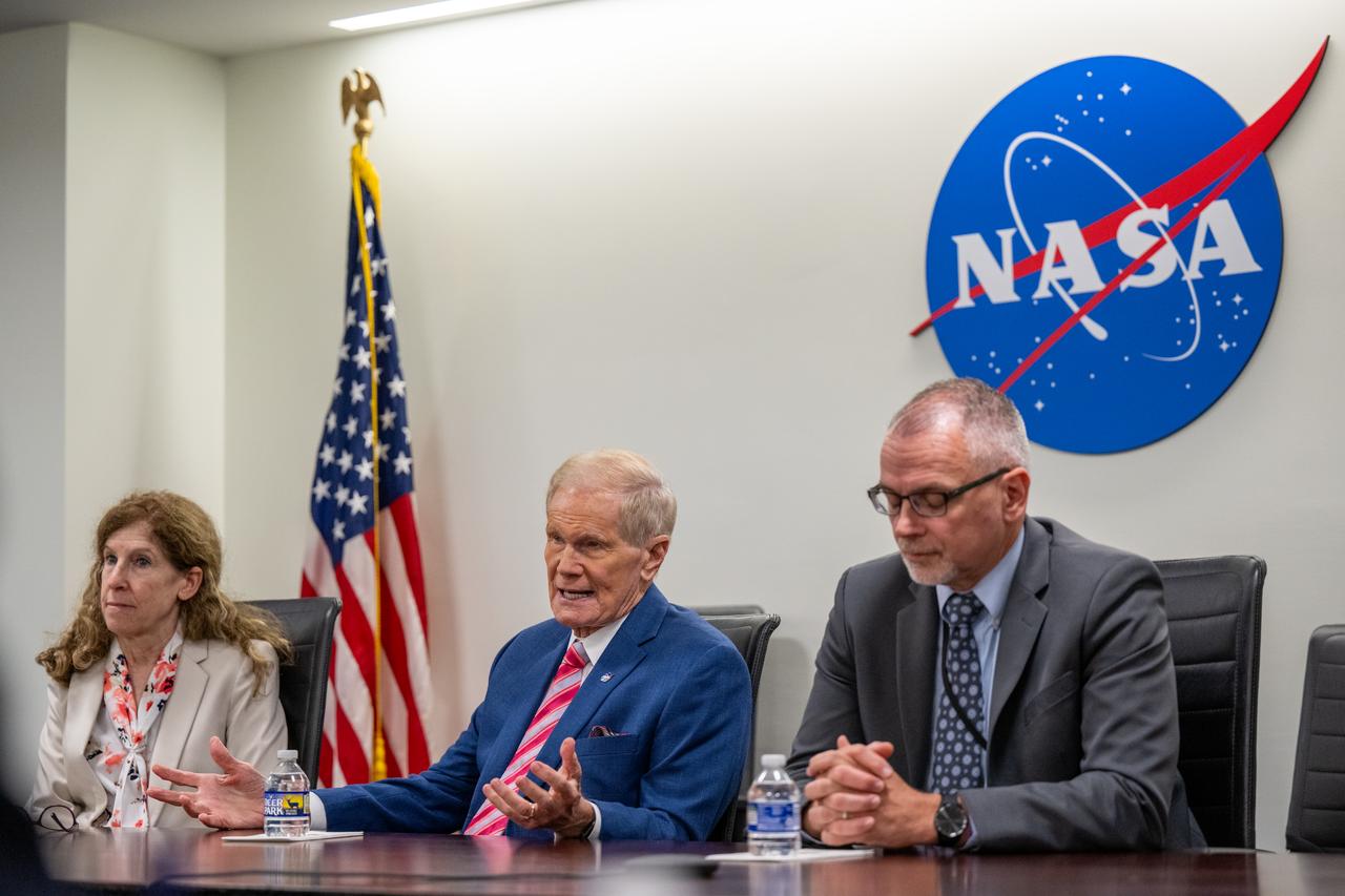 NASA Administrator Bill Nelson, center, delivers remarks during a bilateral meeting with Korea AeroSpace Administration (KASA) Administrator Youngbin Yoon Thursday, Sept. 19, 2024, at the Mary W. Jackson NASA Headquarters building in Washington. Photo Credit: (NASA/Keegan Barber)