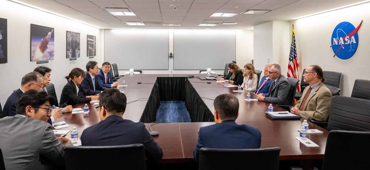 Korea AeroSpace Administration (KASA) Administrator Youngbin Yoon, fourth from left, delivers remarks during a bilateral meeting with NASA Administrator Bill Nelson Thursday, Sept. 19, 2024, at the Mary W. Jackson NASA Headquarters building in Washington.  Photo Credit: (NASA/Keegan Barber)